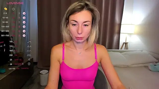 Offline DannaEvan on StripChat