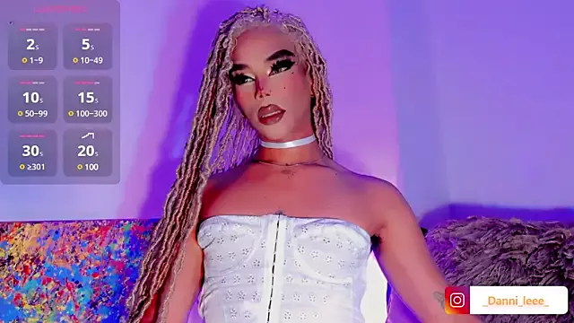 DanniLee_ on StripChat 