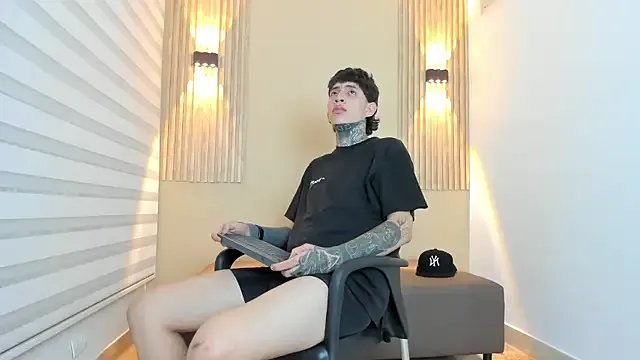 DANTE_ARMSTRONG on StripChat