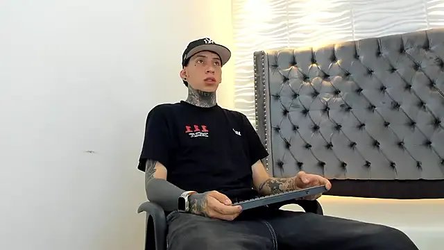 DANTE_ARMSTRONG on StripChat