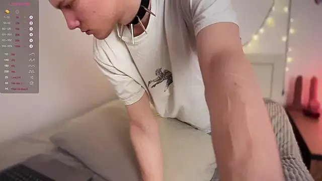 davey_ebash on StripChat