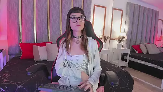 Offline dayanne07 on StripChat