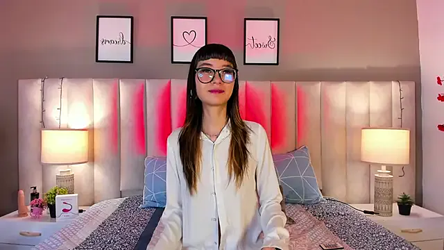 Offline dayanne07 on StripChat