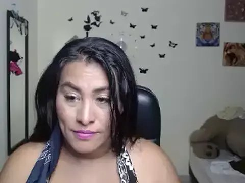 Debora_1_2_3 on StripChat