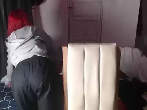 DecokingOneirism on StripChat