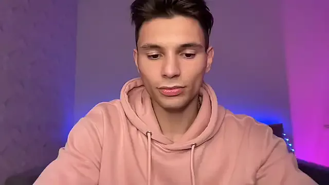 Offline denlover1 on StripChat