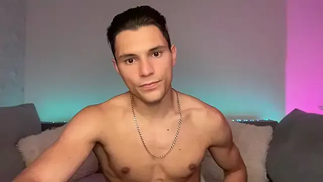 Offline denlover1 on StripChat