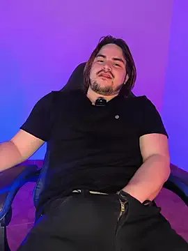 Derek_Vow on StripChat