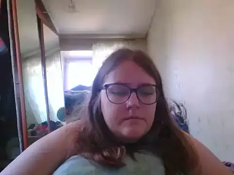 Offline DesireMelissa on StripChat