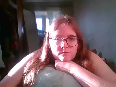 Offline DesireMelissa on StripChat