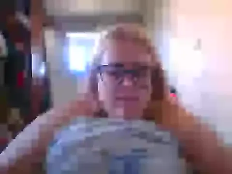 Offline DesireMelissa on StripChat