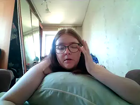 Offline DesireMelissa on StripChat