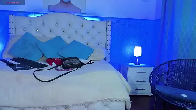 Freechat devorapollasmilf4u on StripChat