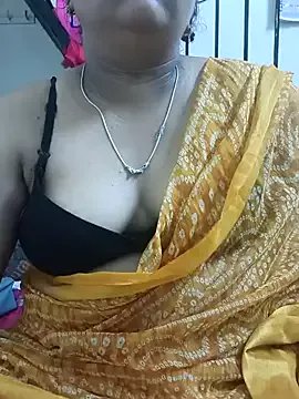 dhanshri143 on StripChat