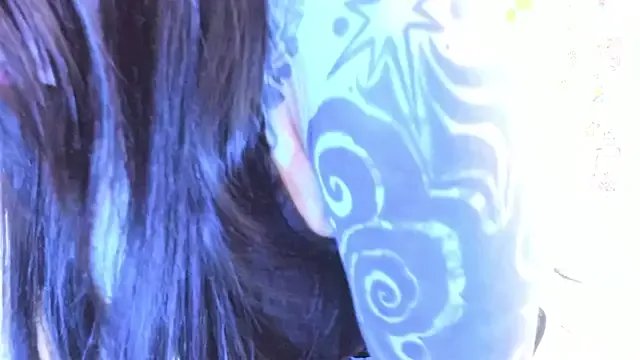 Dianne_Golden on StripChat