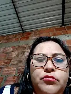 Dirty-Momm-Divorced-Hot on StripChat