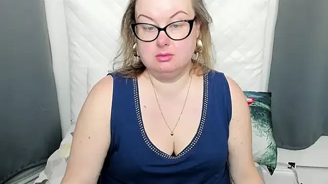 dirtyBonnie on StripChat