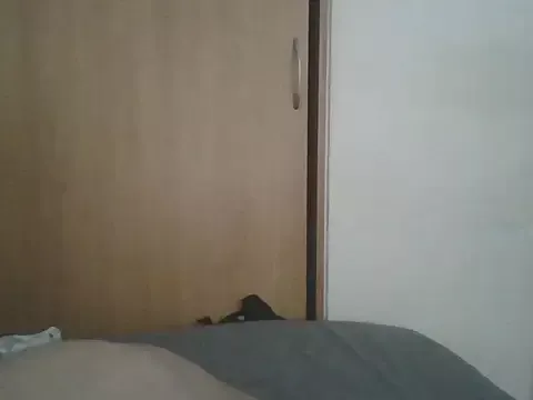 Offline DirtyDi97 on StripChat