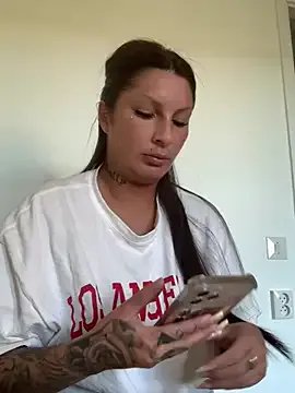 Dirtymind30 on StripChat