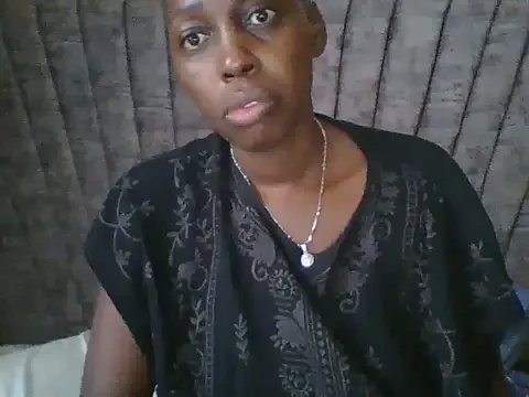 Dizzydose on StripChat