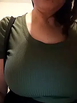 Dolcissima33 on StripChat
