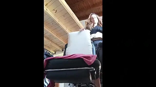 Offline DommePoleDance on StripChat