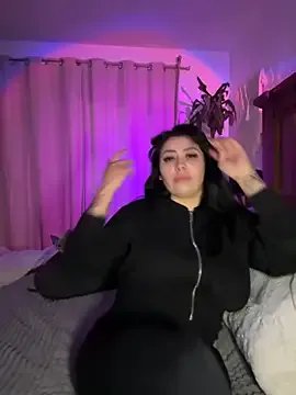 Draculona-666 — Desnuda +dedeada 