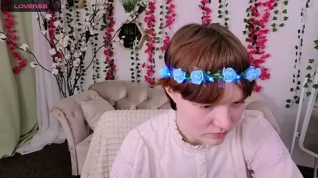 Offline DreamyLuna on StripChat