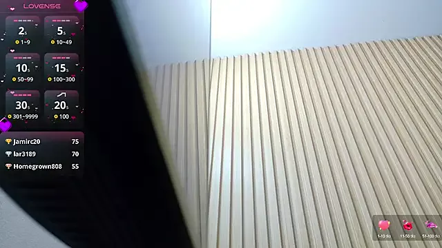 Offline drooling4daddy on StripChat