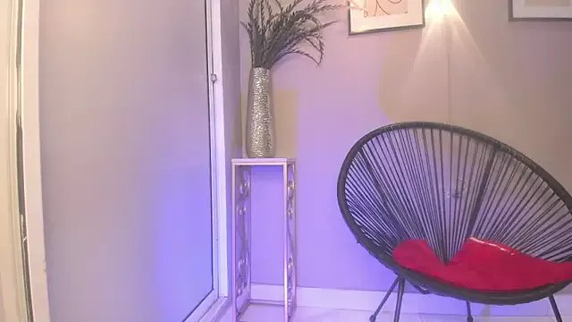 dulce_fiore07 on StripChat