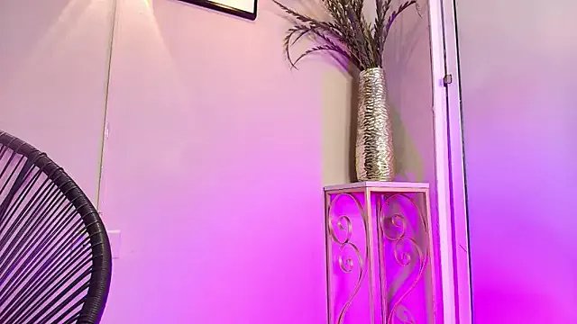 dulce_fiore07 on StripChat