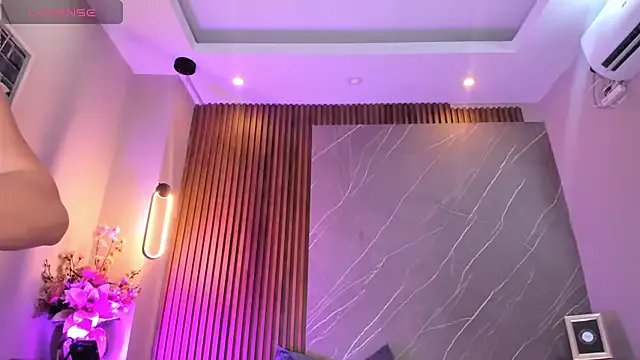 dulce_fiore07 on StripChat