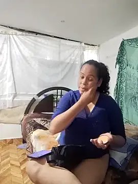 Dulceslolas on StripChat