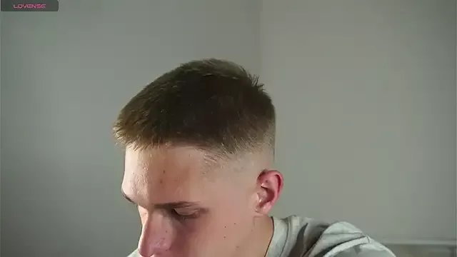 dustyn_fox on StripChat