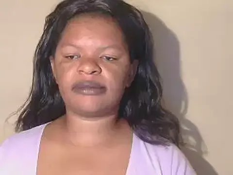 ebony_rose11 on StripChat