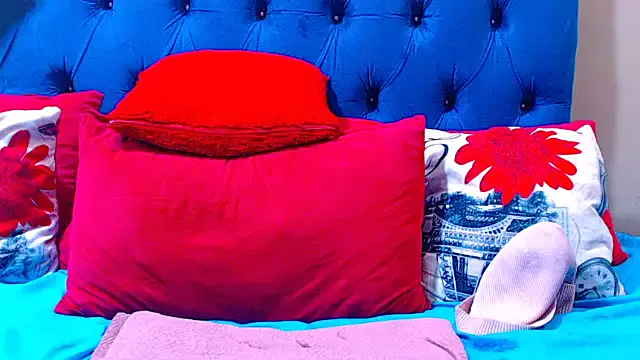 Offline ebonycandy10 on StripChat