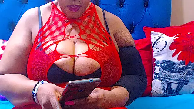 Offline ebonycandy10 on StripChat