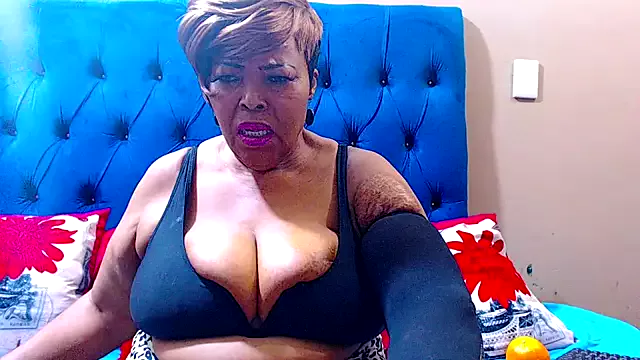 Offline ebonycandy10 on StripChat