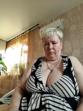 EffectFiona on StripChat