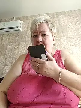 EffectFiona on StripChat