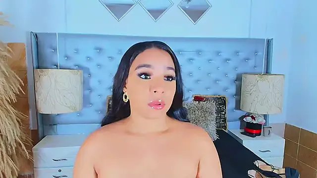 EileenBenzon on StripChat