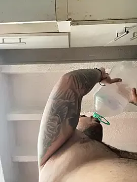 Offline El_Titan1998 on StripChat