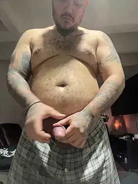 Offline El_Titan1998 on StripChat