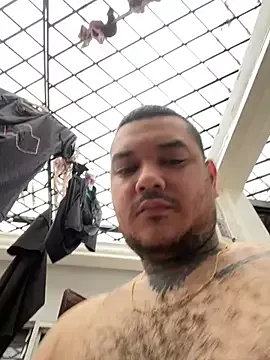 Offline El_Titan1998 on StripChat