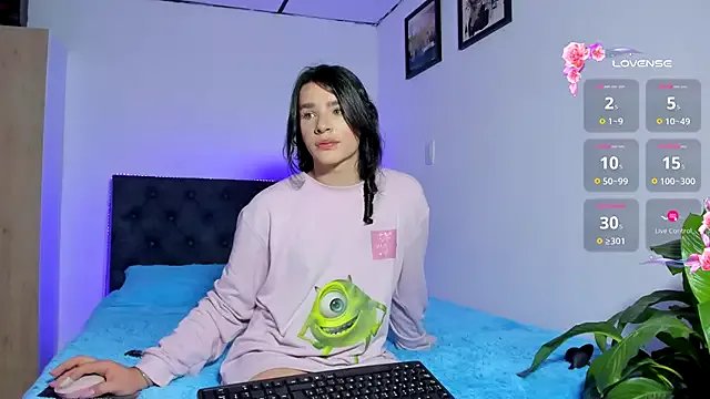 elafranco_ on StripChat