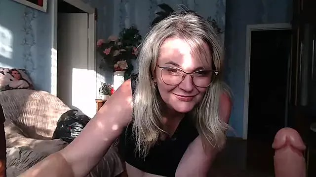 EleanoraDream on StripChat