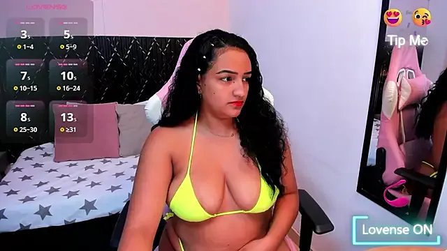 ElectraRose_ on StripChat