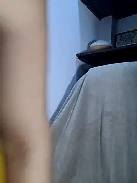 Electric_bae on StripChat