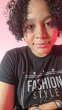 Electric_bae on StripChat