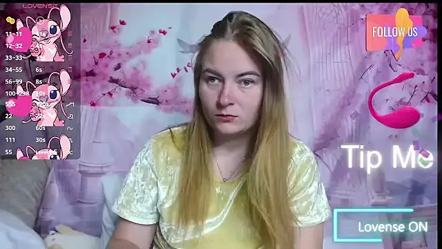 ElenaMaeer on StripChat